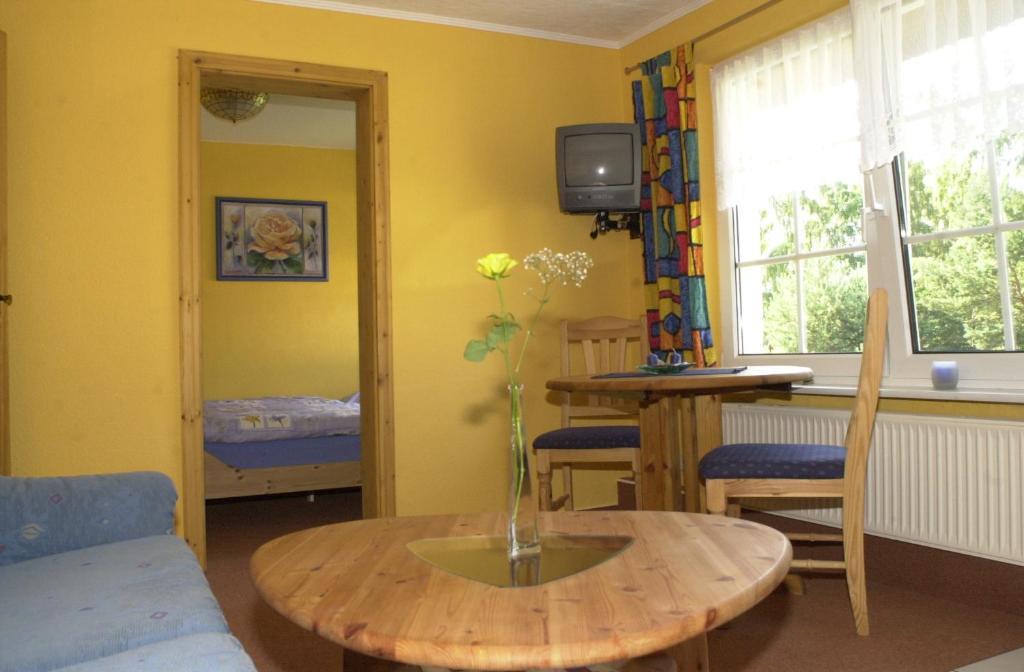 Landhaus Lorenz Middelhagen Rum bild